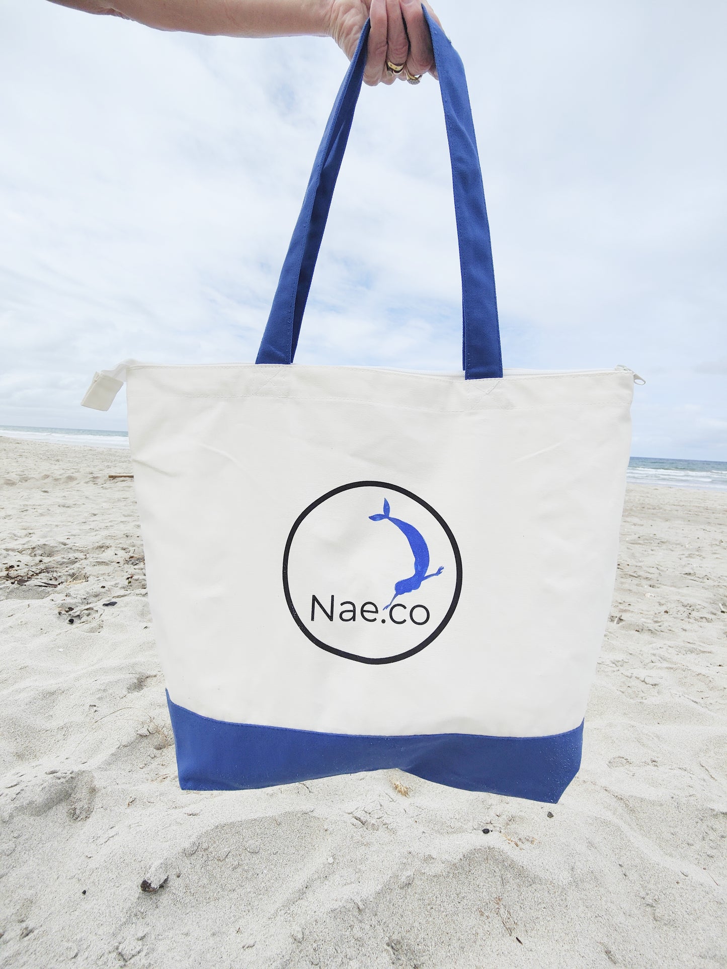 Canvas Nae.co logo beach bag